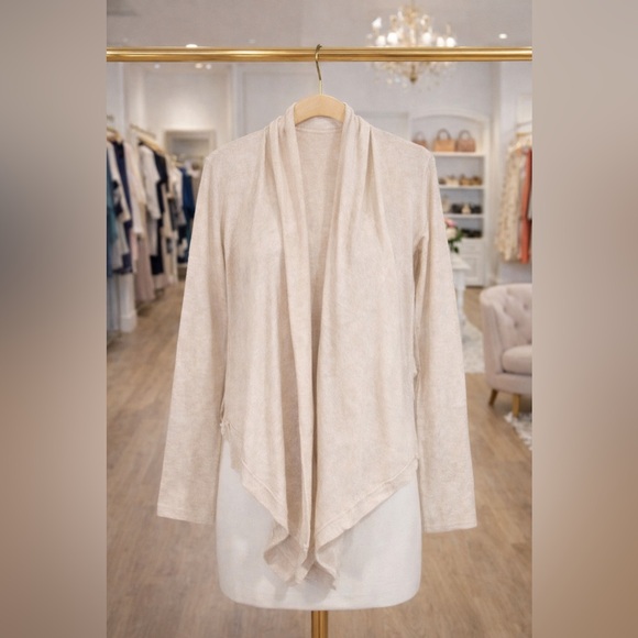 Dkny Sweaters - 🏵DKNY DRAPED CARDIGAN SWEATER